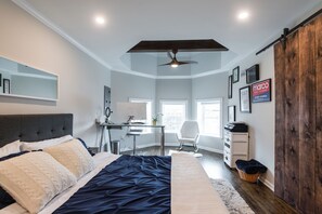 3 makuuhuonetta, silitysrauta/-lauta, Wi-Fi, vuodevaatteet