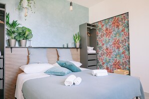 2 slaapkamers, een strijkplank/strijkijzer, wifi, beddengoed