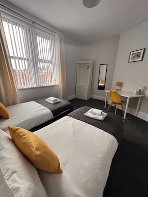 3 bedrooms, iron/ironing board, free WiFi, bed sheets