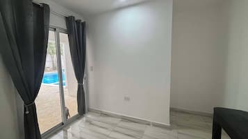 Room, 1 Bedroom, Accessible, Smoking | Interior