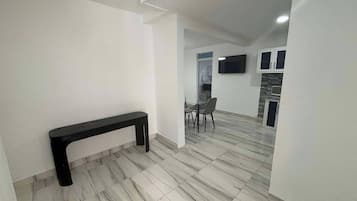 Room, 1 Bedroom, Accessible, Smoking | Interior