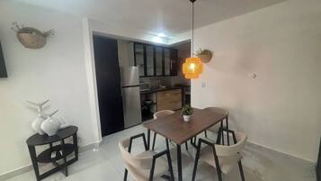 Room, 2 Bedrooms, Smoking, Balcony | Dining room