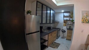 Room, 2 Bedrooms, Smoking, Balcony | Bahagian dalam