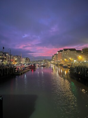 Marina - Stylish Marina Apartment with Stunning Views (Portishead)