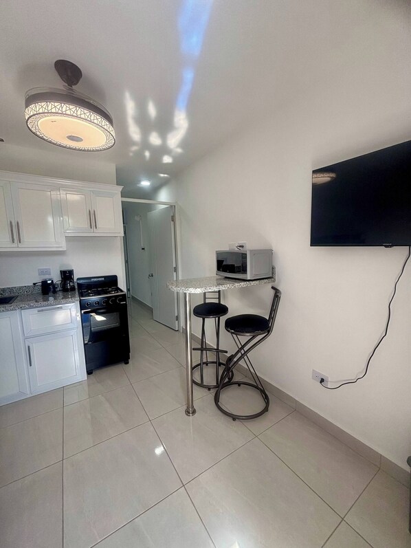 Room, 1 Bedroom, Smoking, Balcony | Private kitchen