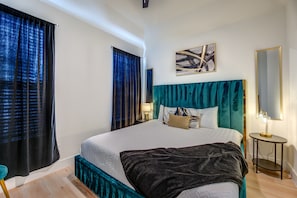 2 habitaciones, tabla de planchar con plancha, wifi y ropa de cama 