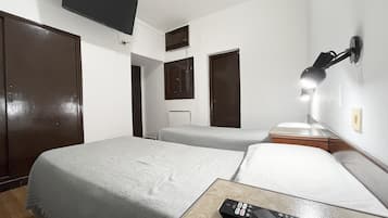 Kolmen hengen standard-huone | Ilmainen Wi-Fi, vuodevaatteet