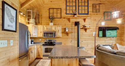 'Pettinger' Getaway w/ Views in Mindoro!