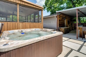 Bain à remous extérieur