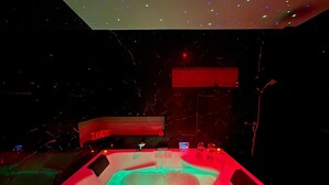 A hot tub with a control panel, two glasses, and a rose. - Spicy love romantic suite - private jacuzzi - French Riviera - luxury (Villeneuve-Loubet)
