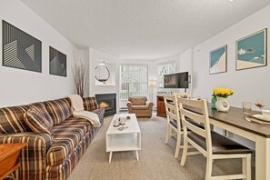 TV, fireplace - Ski-in/Ski-out | Pool & Hot Tub | Sleeps 5! (Whistler)