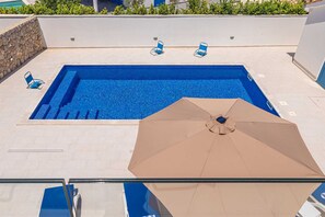 Pool - Holiday house DAN with private pool (Kras)