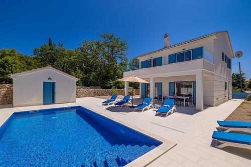 Ferienhaus DAN mit privatem Pool