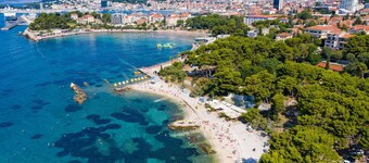 Beach Villa with pool, sea view and exotic garden