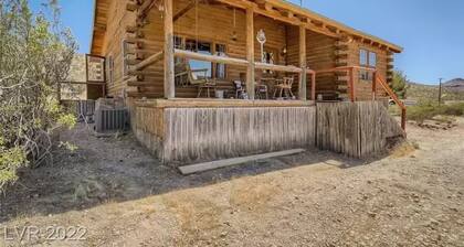 2 Bedroom Log Home Near Las Vegas