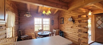 2 Bedroom Log Home Near Las Vegas