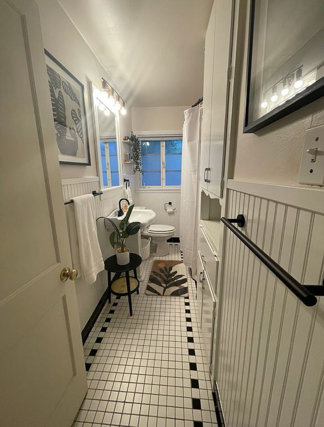 タオル、石鹸、トイレットペーパー