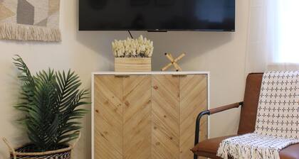 Downtown ATX! Deep Eddy Bungalow #B