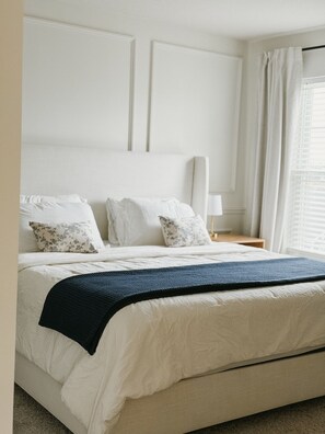 3 bedrooms, desk, iron/ironing board, free WiFi