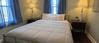 Charming 2-bedroom house in Scott City with AC, WiFi