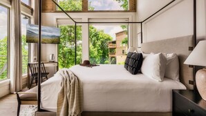 Room - POOL/Sauna/Hot Tub/VIEWS! - Half Moon Haven (Gatlinburg)
