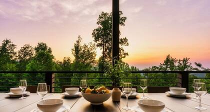 POOL, Sauna, Hot Tub, VIEWS! - Half Moon Haven