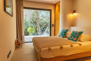 5 chambres, fer et planche à repasser, Wi-Fi gratuit, draps fournis