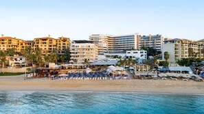 Beach - New luxury resort on Medano Beach, (Cabo San Lucas)
