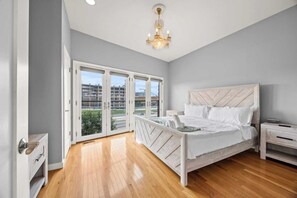 4 Schlafzimmer, Bügeleisen/Bügelbrett, kostenloses WLAN, Bettwäsche