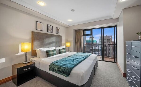 2 bedrooms, iron/ironing board, free WiFi