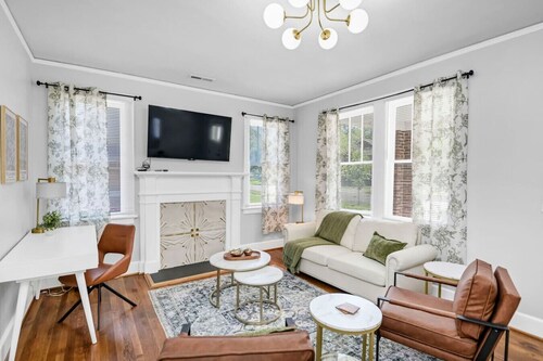 Dana`s Cottage| 1 King Bed | Close to USC Stadium