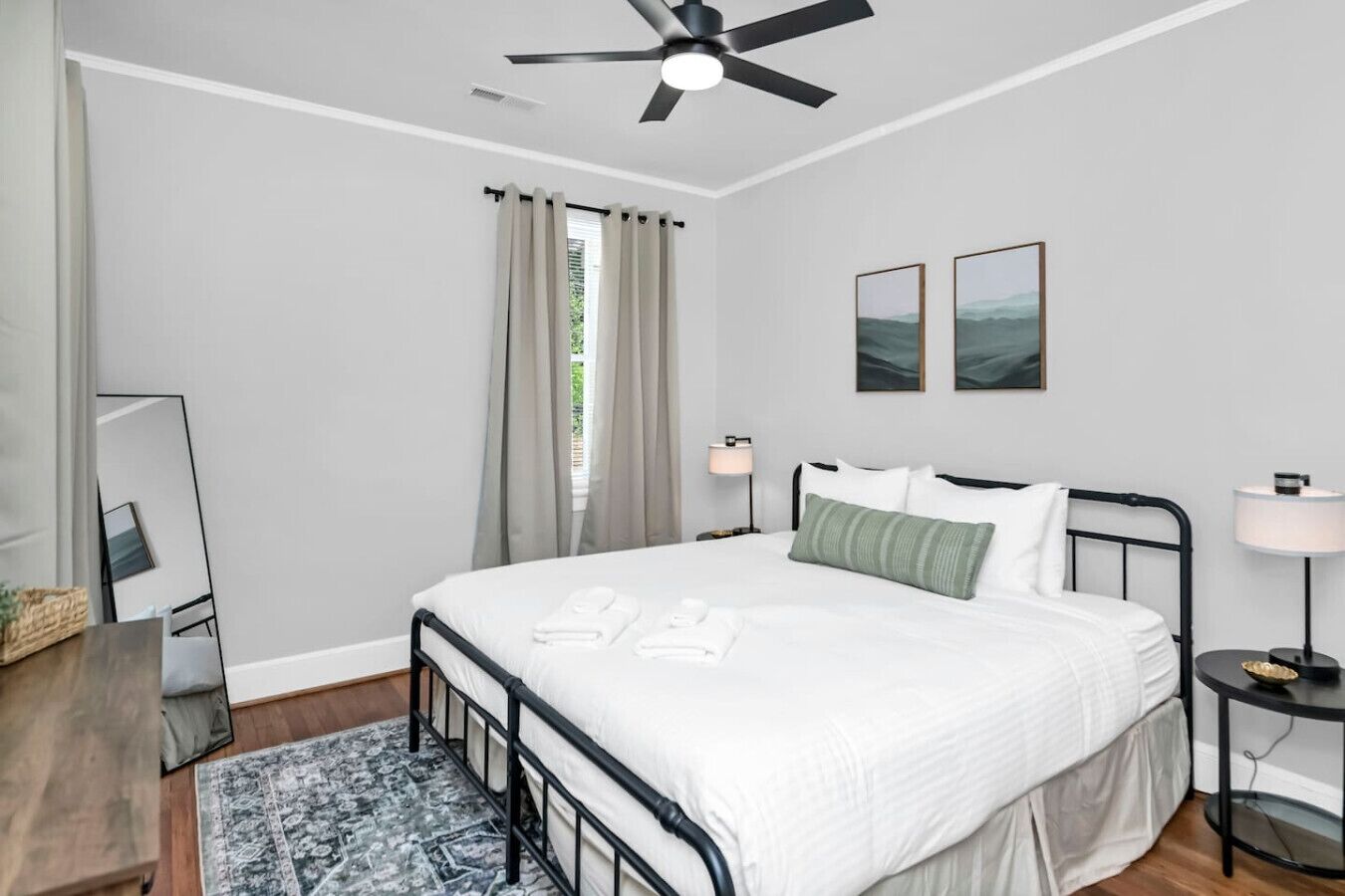 1 bedroom, desk, iron/ironing board, free WiFi