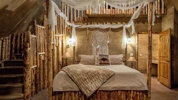 Premium bedding, memory foam beds, iron/ironing board, free WiFi