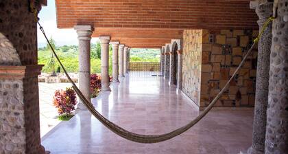 Ideal fifth for rest! Swimming pool, foosball, barbecue and much more.