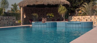 Ideal fifth for rest! Swimming pool, foosball, barbecue and much more.