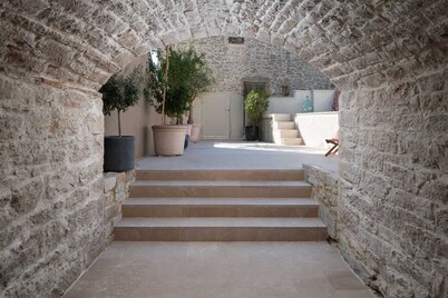 Stone house Casa Lumina