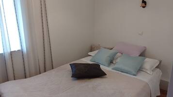 2 bedrooms