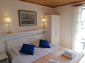 Lägenhet (One Bedroom Apartment with Balcony an) | 4 sovrum, barnsängar och gratis wi-fi