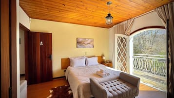 Superior Room, Balcony, Mountain View | Minibar, desk, laptop workspace, free WiFi