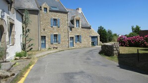 Exterior - Out of time at Kervalet, a listed saltmarsh village, natura 2000 site (Batz sur mer)