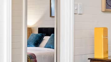 4 chambres, fer et planche à repasser, Wi-Fi, draps fournis