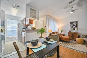 Smart TV, books, computer monitors