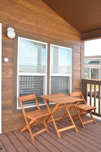 Rustic Retreat is your cozy sanctuary and gateway to stunning Lake Powell.