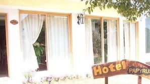 Gambar tidak terklasifikasi, 4 dari 26, tombol