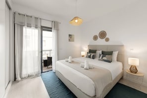 Iron/ironing board, free WiFi, bed sheets