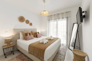 2 bedrooms, iron/ironing board, travel cot, free WiFi