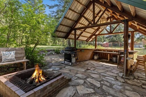 Silverwood basecamp with games and outdoor bar