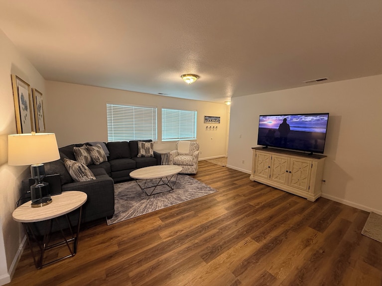 Charming 3-bedroom House With Ac, Wifi In Fantastic Susanville - Susanville, CA