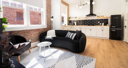 Modern Loft in Lively SoMa Downtown