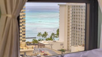 Suite, 1 King Bed with Sofa bed, Mountain View (0171) | 1 bedroom, premium bedding, individually decorated